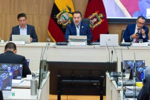 Concejo de Quito aprueba becas e incentivos para frenar la deserción escolar
