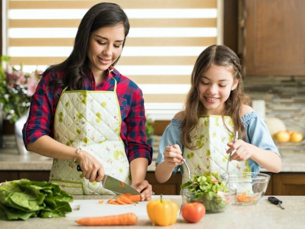 Consejos prácticos para ahorrar dinero, tiempo en el hogar y en la cocina.