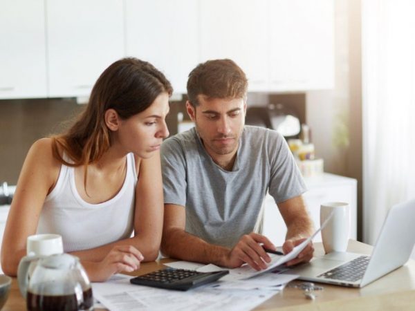 Cuentas conjuntas o separadas: cómo gestionar las finanzas en pareja.
