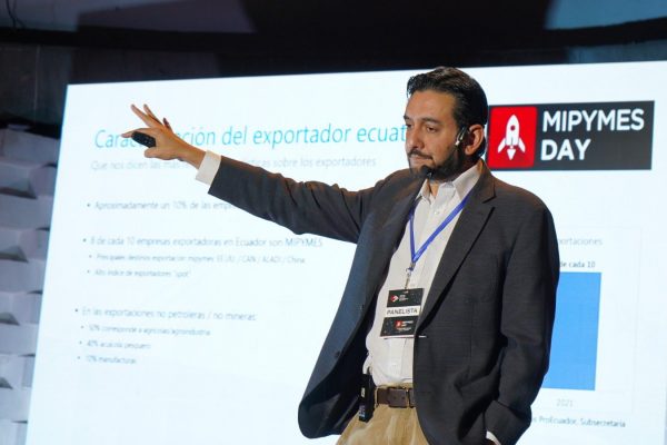 Daniel Legarda, exministro de Producción, explica las consecuencias del alza del arancel de Estados Unidos a productos ecuatorianos
