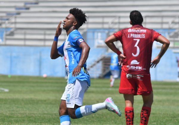 Daniel Valencia, delantero del Manta FC y goleador de la Liga Pro.