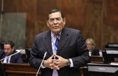 Denuncia por presunto nepotismo contra Jorge Chamba sacude la Asamblea Nacional