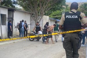 Operativo policial en Manta frustra robo armado.