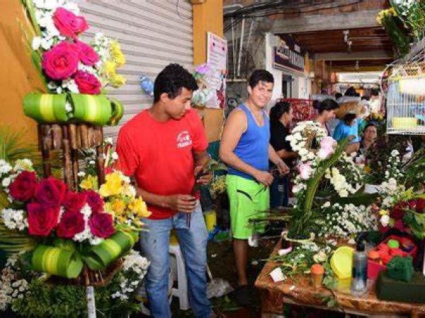 Día de la Madre impulsa 1,2 millones de empleos temporales en Ecuador
