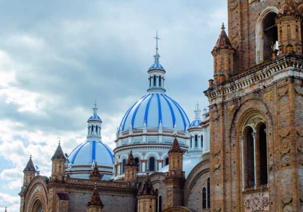 Este sábado 16 de agosto, Cuenca vivirá una jornada fresca con cielo nublado y lluvias posibles