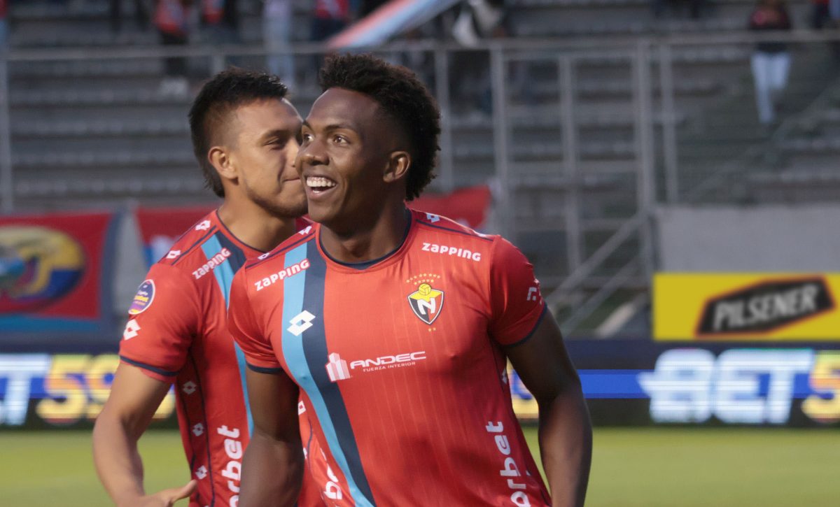 Djorkaeff Reasco reveló que Joao Quiñónez le partió una muela en la falta que generó expulsión para el defensa de Emelec