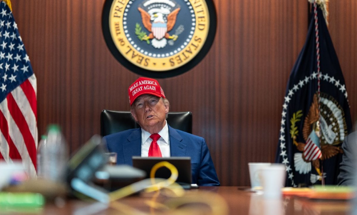 Donald Trump anunció este lunes 23 de junio un acuerdo de alto el fuego entre Israel e Irán. Esto tras doce días de enfrentamientos