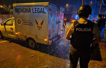 Dos hermanos atacados a balazos en Babahoyo una mujer murió y otro resultó herido