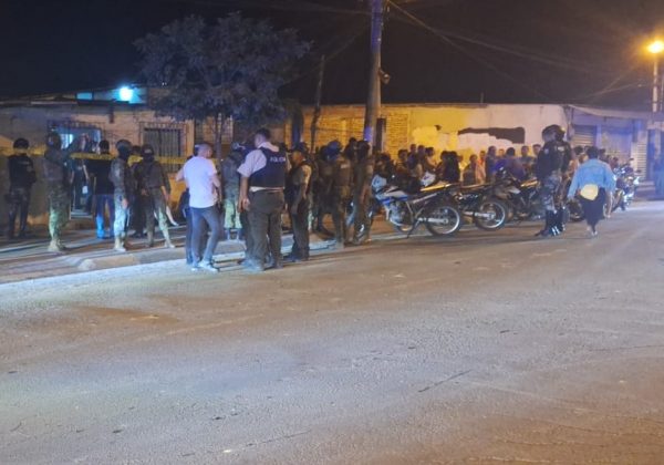 Dos mujeres asesinadas y una tercera logró escapar es el resultado de un ataque armado perpetrado la noche de este lunes 30 de junio.