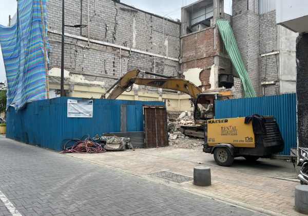 El proceso de demolición del edificio inició hace dos semanas. Se continuará con el retiro de los escombros.