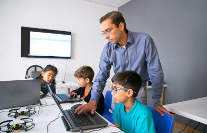 Ecuador impulsa la transformación digital educativa con apoyo internacional