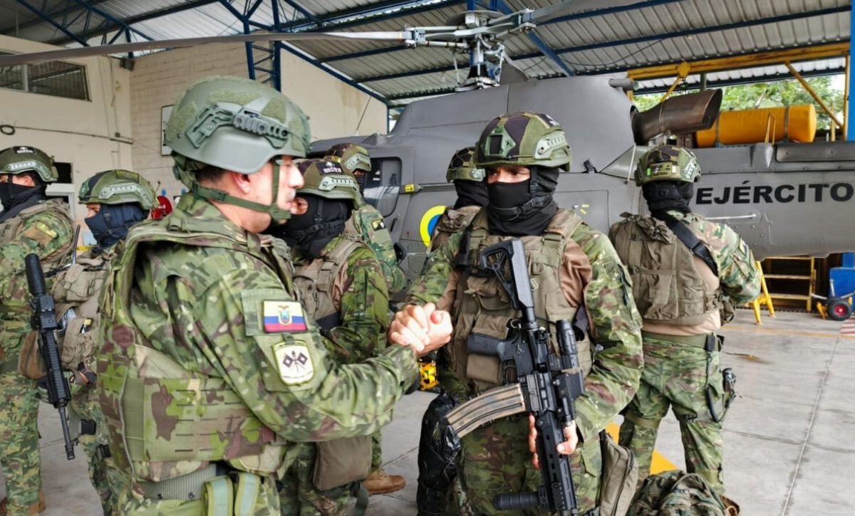 Ejército Ecuatoriano encuentra cadáveres de guerrilleros en Alto Punino