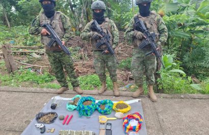Ejército incauta armas, explosivos y presunta droga en operativo en Junín