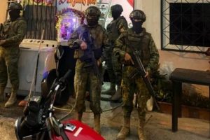 El Ejército realizó un allanamiento que resultó con la captura de dos hombres.