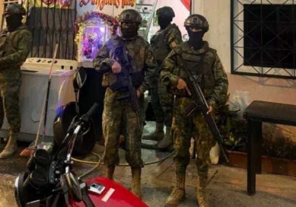 El Ejército realizó un allanamiento que resultó con la captura de dos hombres.