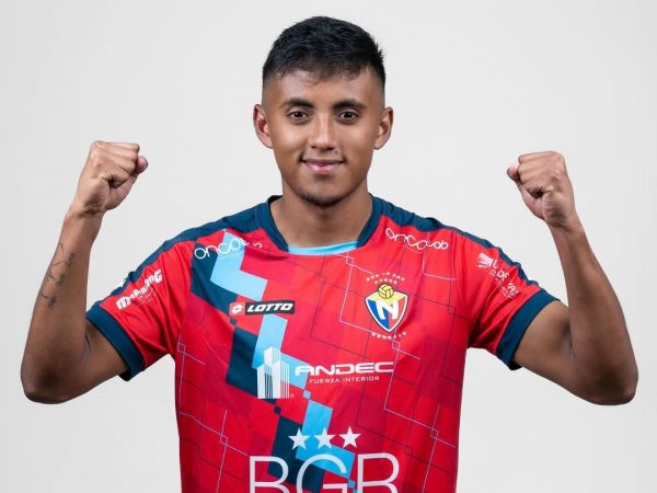 El Nacional transfiere a Eddy Mejía a Universidad Católica en histórica venta