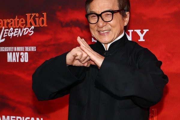 El actor Jackie Chan en la premiere de Karate Kid: Legends.