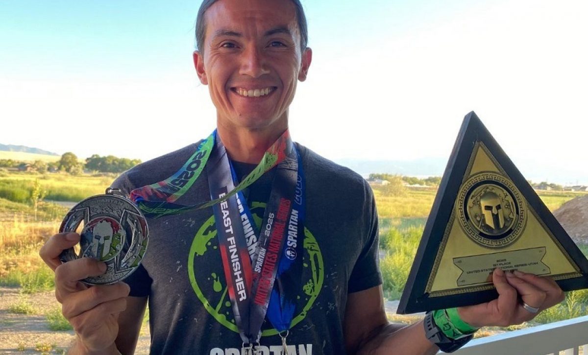 El atleta ecuatoriano Fernando Valenzuela se coronó campeón en la categoría élite de la modalidad Beast del Spartan Trifecta Weekend.