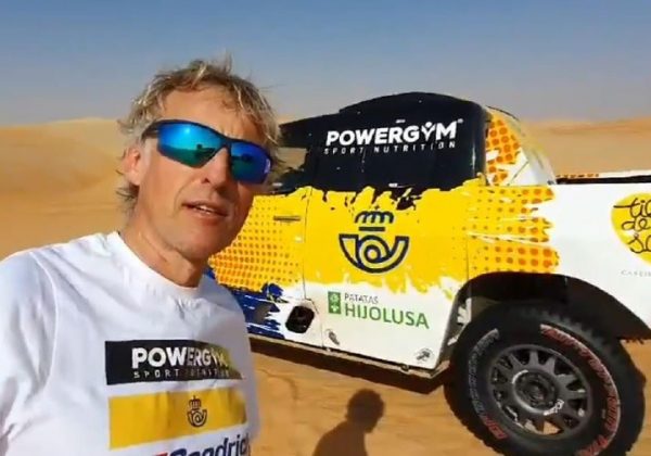 El aventurero español Jesús Calleja anunció su regreso al Rally Dakar para la edición de 2026. El corredor presentó el vehículo