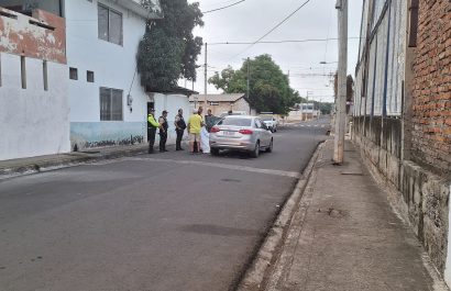 El carro en el que se movilizaba Gonzalo Zamora fue interceptado por los sicarios.