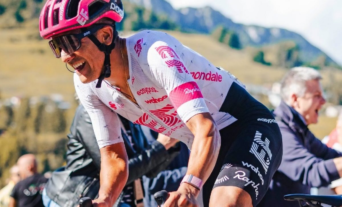 El ciclista ecuatoriano Richard Carapaz confirmó su participación en el Giro de Rigo 2025, que se celebrará por primera vez en las calles de Quito.