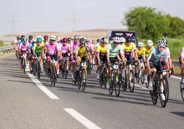 El ciclista neerlandés Oscar Riesebeek, del equipo Alpecin-Deceuninck, sufrió una aparatosa caída durante la última etapa del Baloise Belgium Tour 2025.