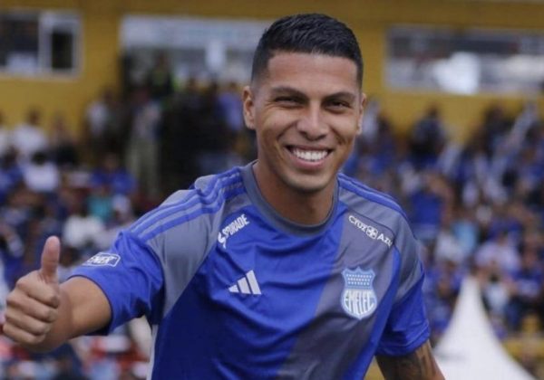 El defensa ecuatoriano Luis Fernando León de Emelec.