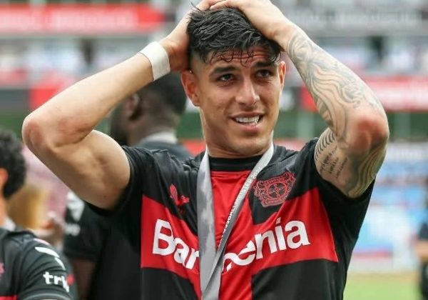 El defensor ecuatoriano Piero Hincapié habría solicitado formalmente su salida del Bayer Leverkusen, con la intención de continuar su carrera