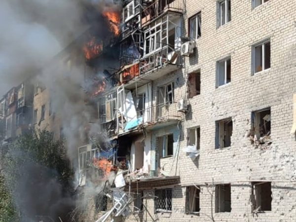 El general Mohsen Rezaei, alto oficial de los Cuerpos de la Guardia Revolucionaria Islámica (CGRI), advirtió que Irán podría intensificar sus operaciones contra Israel.