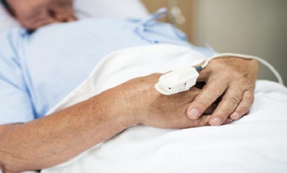 El-hospital-no-debe-ser-considerado-hogar-de-paso-para-el-adulto-mayor-800x450-1