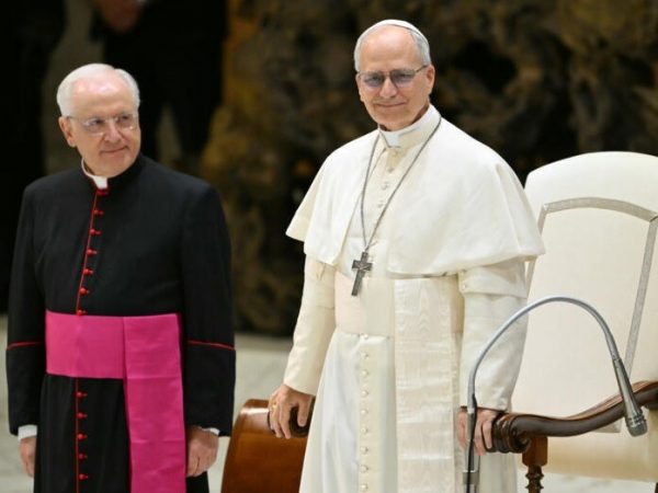 El papa León XIV ofreció su mediación para acercar a los líderes de países en conflicto,