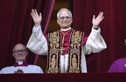 El papa León XIV pide por el fin de las guerras en sus primeros tuits en X, antes Twitter