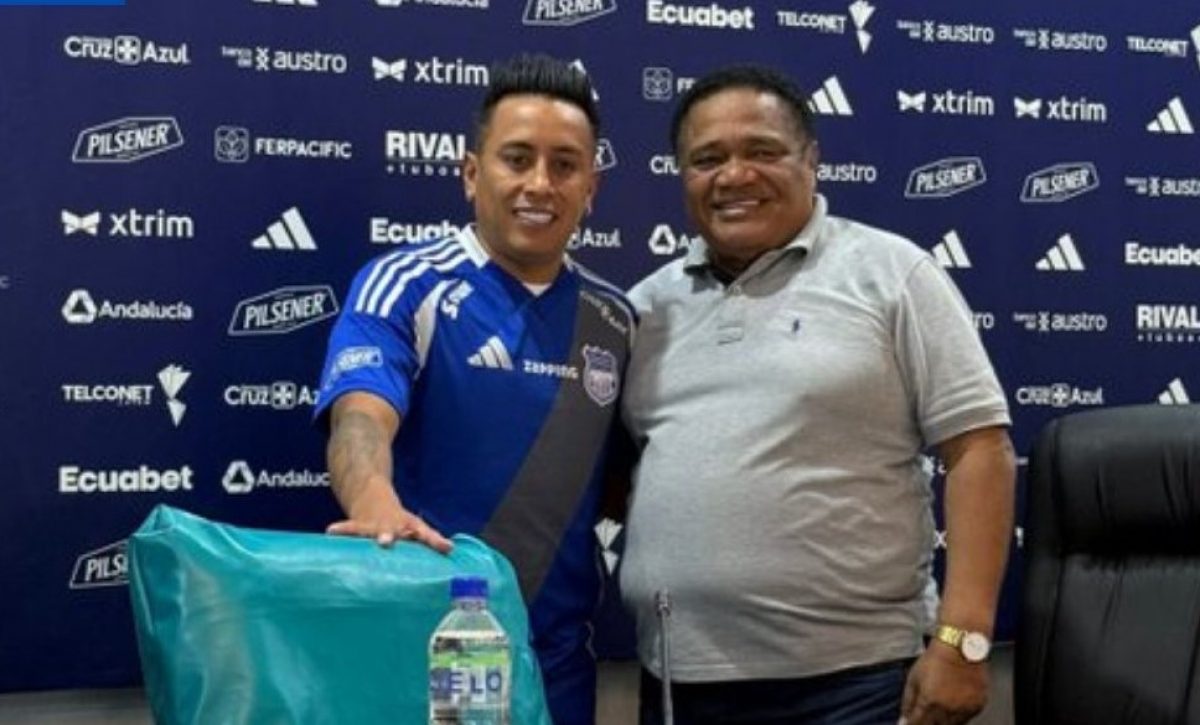 Emelec oficializa el fichaje de Christian Cueva y le otorga la camiseta ‘10’.