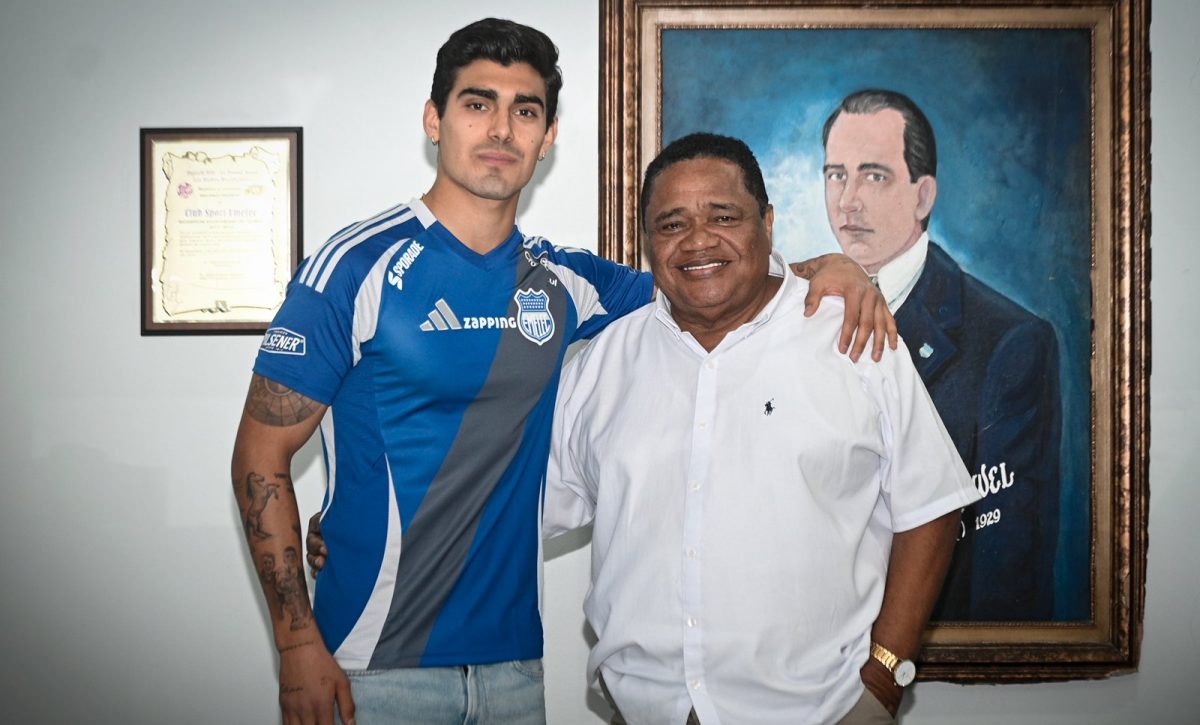 Emelec presenta al peruano Alfonso Barco como refuerzo para la LigaPro 2025