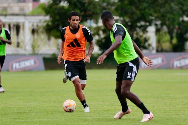 Emelec tiene en dudas a Meli y Tarira para enfrentar el domingo al Aucas