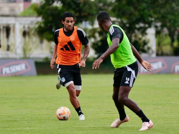 Emelec tiene en dudas a Meli y Tarira para enfrentar el domingo al Aucas