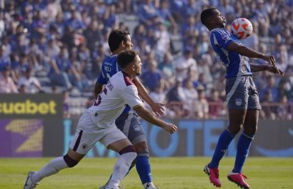 Emelec vence 2-0 a Vino tinto en la fecha 19 de la LigaPro, el segundo gol llegó a los pocos segundos de finalizar el encuentro. (API).