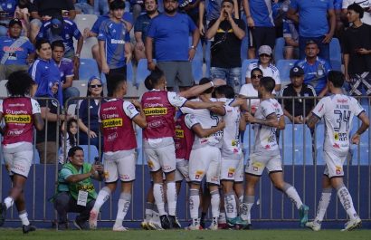 Emelec y Delfín SC protagonizaron un empate 2-2 en un emocionante encuentro disputado en el estadio George Capwell, en Guayaquil.