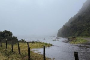 Emergencia en Napo desbordamiento de la laguna de Papallacta y aluvión afectan a comunidades