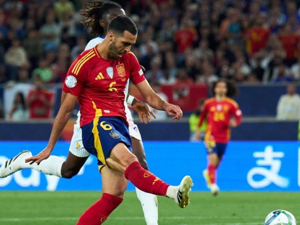 España vence con sufrimiento a Francia y accede a final de la Liga de Naciones