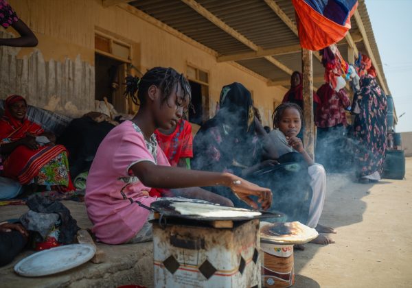 ACNUR sitúa en más de 123 millones los desplazados en todo el mundo, un número "insostenible"
