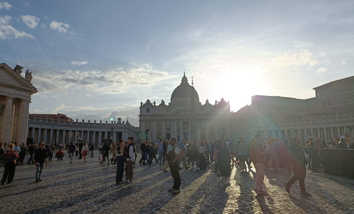 Cónclave 2025: miles de personas se congregan en Roma por un acontecimiento histórico