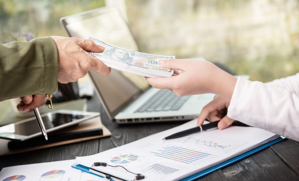 Exclusión financiera en Ecuador: solo 3 de cada 10 ecuatorianos acceden a préstamos bancarios