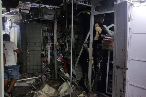 Explosión en La Bahía de Guayaquil genera enfrentamiento entre la Gobernación del Guayas y el municipio de la ciudad
