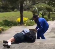 Expulsión definitiva para alumna agresora tras violento caso en Quito