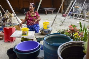 Cristina Carreño, habitante de San Jacinto, espera también que se mejore el servicio del agua potable.