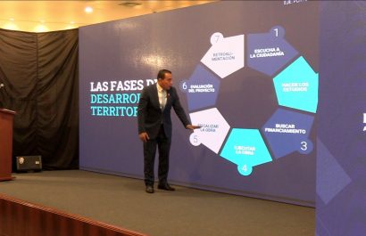 El alcalde Pincay, mientras realizó su rendición de cuentas del periodo 2024.