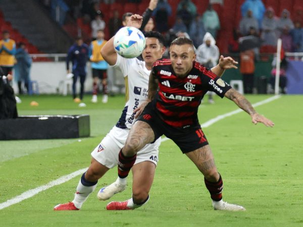 Flamengo y Liga de Quito disputan ese jueves su boleto a octavos en el Maracaná