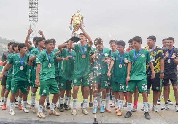 Formativas de Liga de Portoviejo ganaron el Mundialito Portoviejo Cup 2025 en la Sub 15