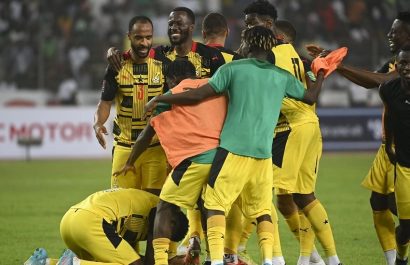 Ghana-se-olvida-de-llevar-sus-camisetas-al-mundial
